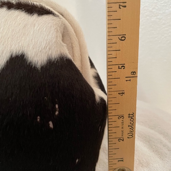 Beautiful Circle Y of Yoakam Cowhide purse. Handmade NWOT - Picture 10 of 14